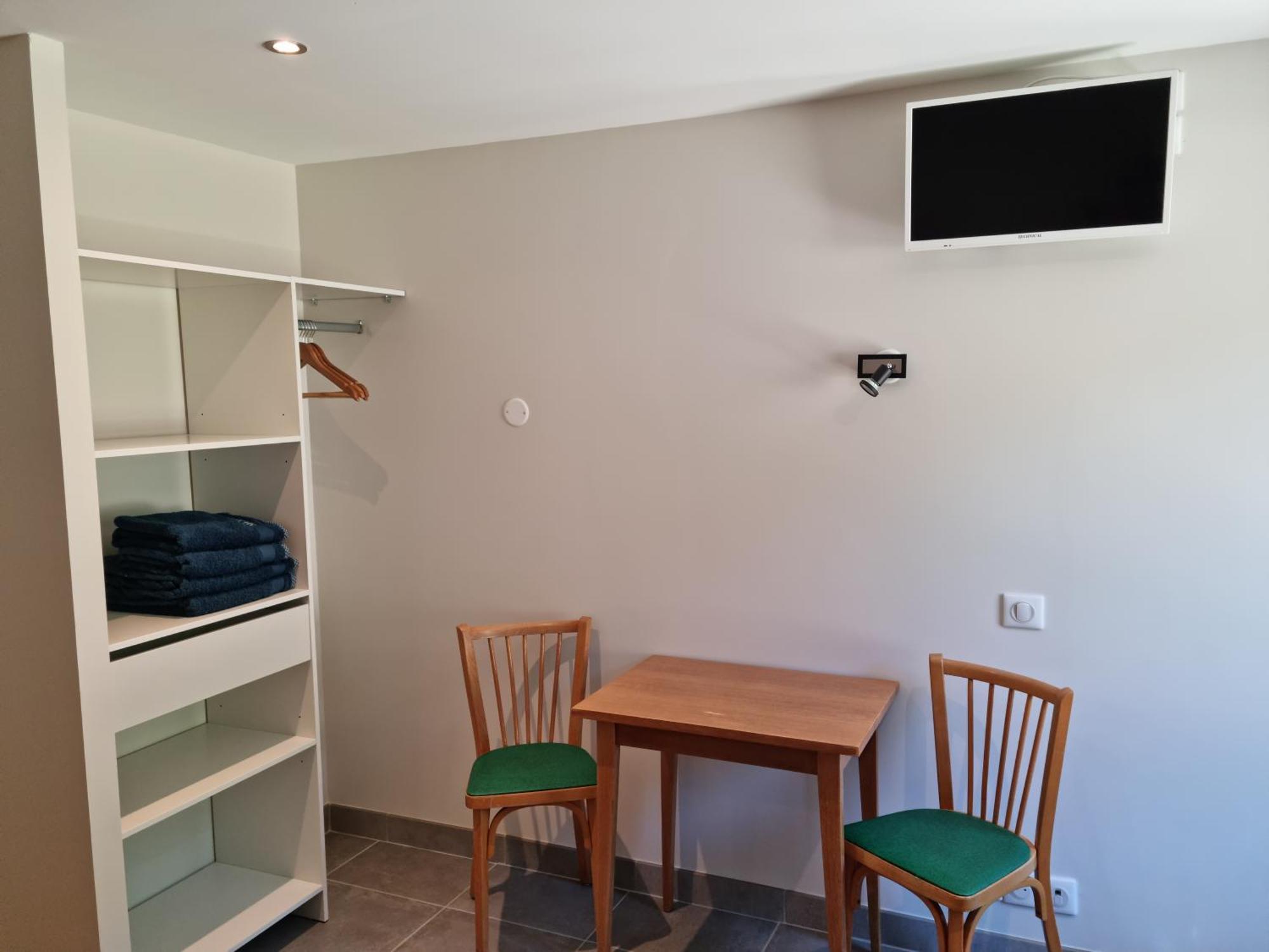 Studio Gites Au Pont De La Gineze Barjac  ภายนอก รูปภาพ