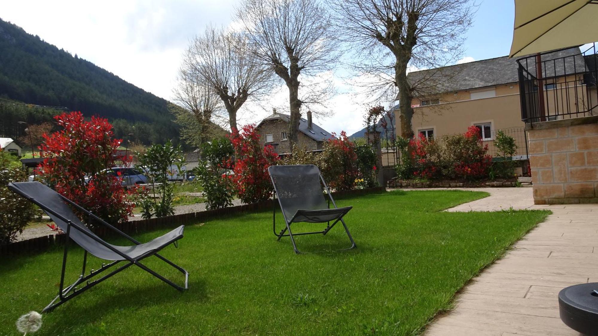Studio Gites Au Pont De La Gineze Barjac  ภายนอก รูปภาพ